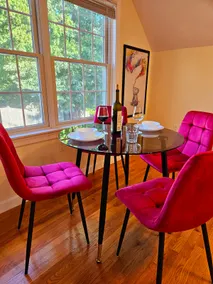 Spacious& Convenient 1BR unit-20min to Boston - Image 5