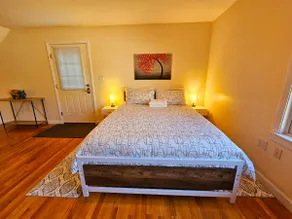 Spacious& Convenient 1BR unit-20min to Boston - Image 4