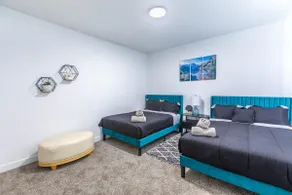 15 mins to Strip|Laundry|Arcade|BBQ|Comfy Beds - Image 5