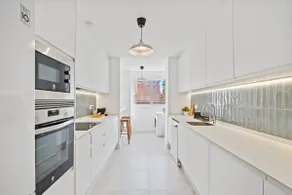 Apartment At The Beach - Image 3