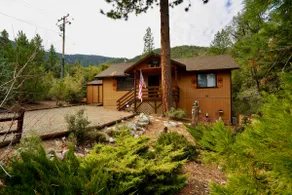 Escape to Serenity in Pine Mountain Forest Cabin - Image 3