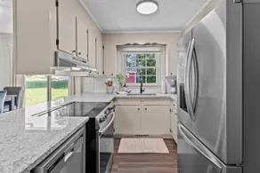 Quaint Granite Quarry Home- Fire pit & Game Room - Image 5