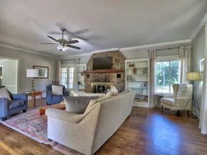 Brumble Bee Cottage off Canton - Image 2