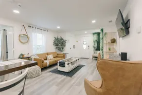 Modern + Cozy | Minutes to DFW + FIFA World Cup 26 - Image 2
