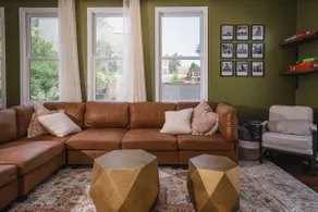 Bucktown Haven - Private Townhome in Chicago - Image 4