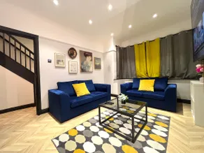 * Whole Luxury Modern Warm House * Free Parking * - Image 4