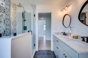 Newly Built-Rustic Modern Home - Image 5