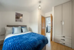Kings Hotel - Image 2