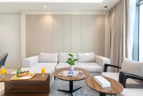 Upscale Haven 3BR | City View l King Size Beds - Image 2