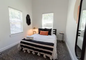 Stylish 2BR/2BA Heart of NoDa - Image 4