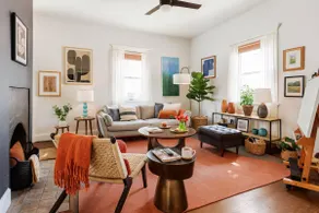 Rustic Rouge - 3BR, Yard, Parking, Fast WIFI, WFH - Image 2