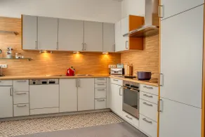 Trackside Loft - Image 3
