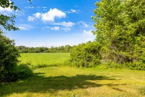 Spacious 4BR Fennville Farmhouse w/ Pool Table - Image 2