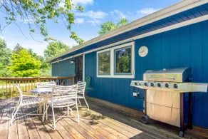 Spacious 4BR Fennville Farmhouse w/ Pool Table - Image 5