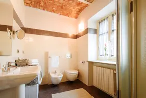 Elegant accommodation in La Morra with private garage - Image 5
