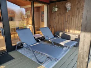 Cozy cottage with a wilderness hot tub - Image 3