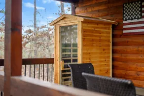 Heaven Sent - Sauna & Jacuzzi - Mini Golf - Image 4