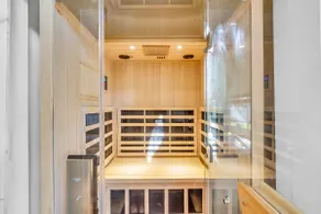 The Relaxation Retreat - Gorgeous home with Sauna! - Image 3