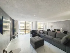Luxury 5br Apt, amazing location, sleeps 16 people - Image 2