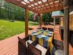 Close to Everything! 4 BR Renovated Schoolhouse - Image 2