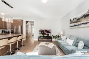 Townhome in Oakville - Image 3