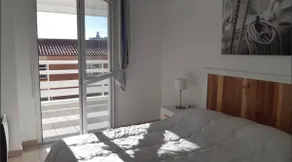 Cozy 2-bedroom apartment, air conditioning, Wi-Fi, terrace, 5 min from the beach - Image 3