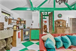 Enchanting lodge, woodland setting, fire, magical! - Image 5