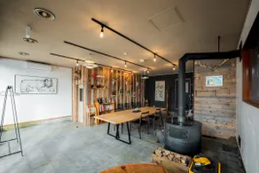 [Entire building] Stay with your dog or pet | Maximum 12 people | Downtown area, base for outdoor activities in the eastern part of the city - Image 2