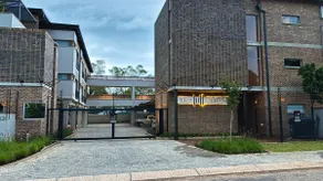 Patio & Solar Apt · Walk to Hazelwood Village - Image 4