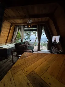 Paraiso do Vale Chalet, a retreat with a city view - Image 3