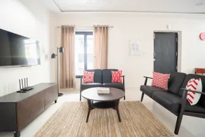 BEN HAUS - New 1BHK with a Relaxing Patio - Image 2