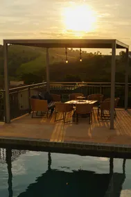 House for groups | 7 en-suites + heated pool - Image 4