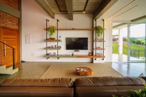 House for groups | 7 en-suites + heated pool - Image 3