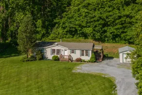 Cozy 3-Bedroom in Robesonia, PA - Image 2