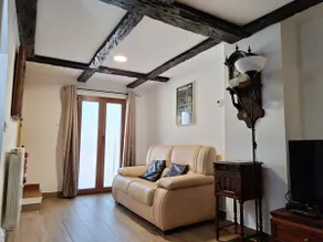 Casilda's house with 4 bedrooms and a terrace - Image 4