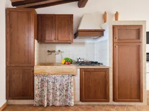 Romantic Yellow apartment in Crete Senesi - Image 3