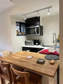 Sunny Garden Suite, Perfect Locale - Image 2