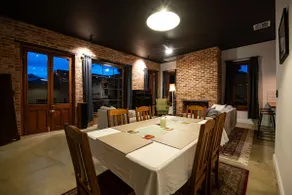 Monument House - Image 3