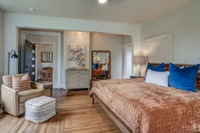 Historic 1880 1-bedroom Apartment - Image 2