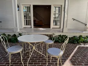 Uptown Retreat - Image 4