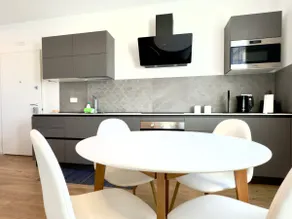 20 min Venezia Modern Apartament with terrace - Image 3