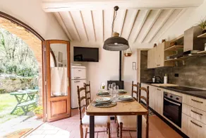 The Chianti Cabin - Image 2