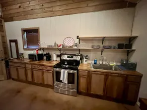 Wolf Creek Getaway - Image 5