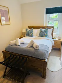 2 bed period Victorian property in historic town - Image 3