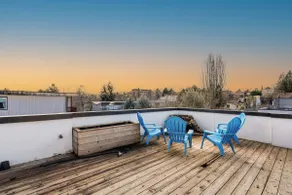 The Rooftop Blue Haven Home w Firepit - Image 5