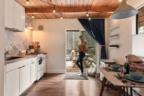 Blue Ox Basecamp Cabin - Image 2