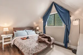 Blue Ox Basecamp Cabin - Image 3