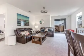 Spacious 4BR-3BA Cozy and Modern in Elk Grove - Image 3