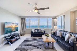 Ocean Haven Retreat: beachfront paradise with pool - Image 2