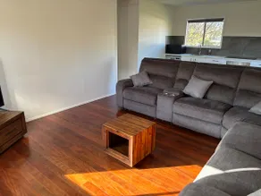 Family retreat near Caboolture Hospital - Image 4